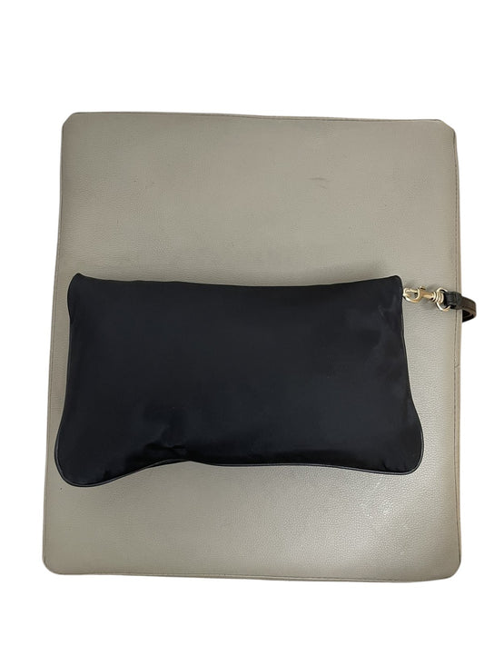 Clutch Givenchy nylon nera vista retro aperta