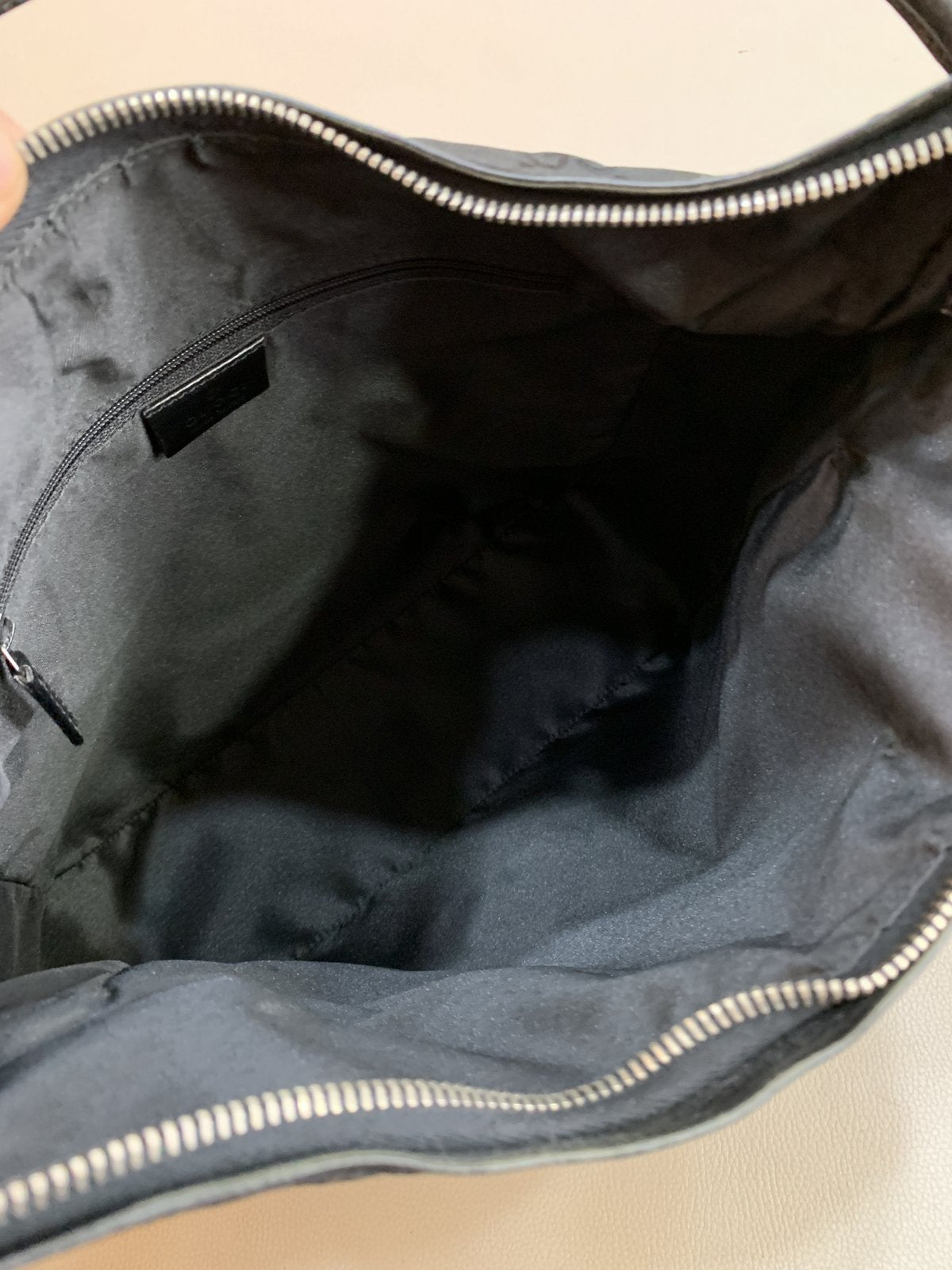 Gucci borsa a spalla in tessuto GG e pelle di colore nera - AgeVintage