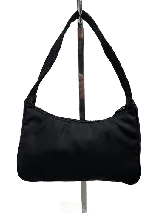 Prada Hobo Bag nylon nera anni 2000 vista retro