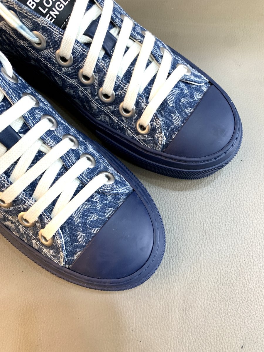 Burberry sneakers in tela misura 38 - AgeVintage