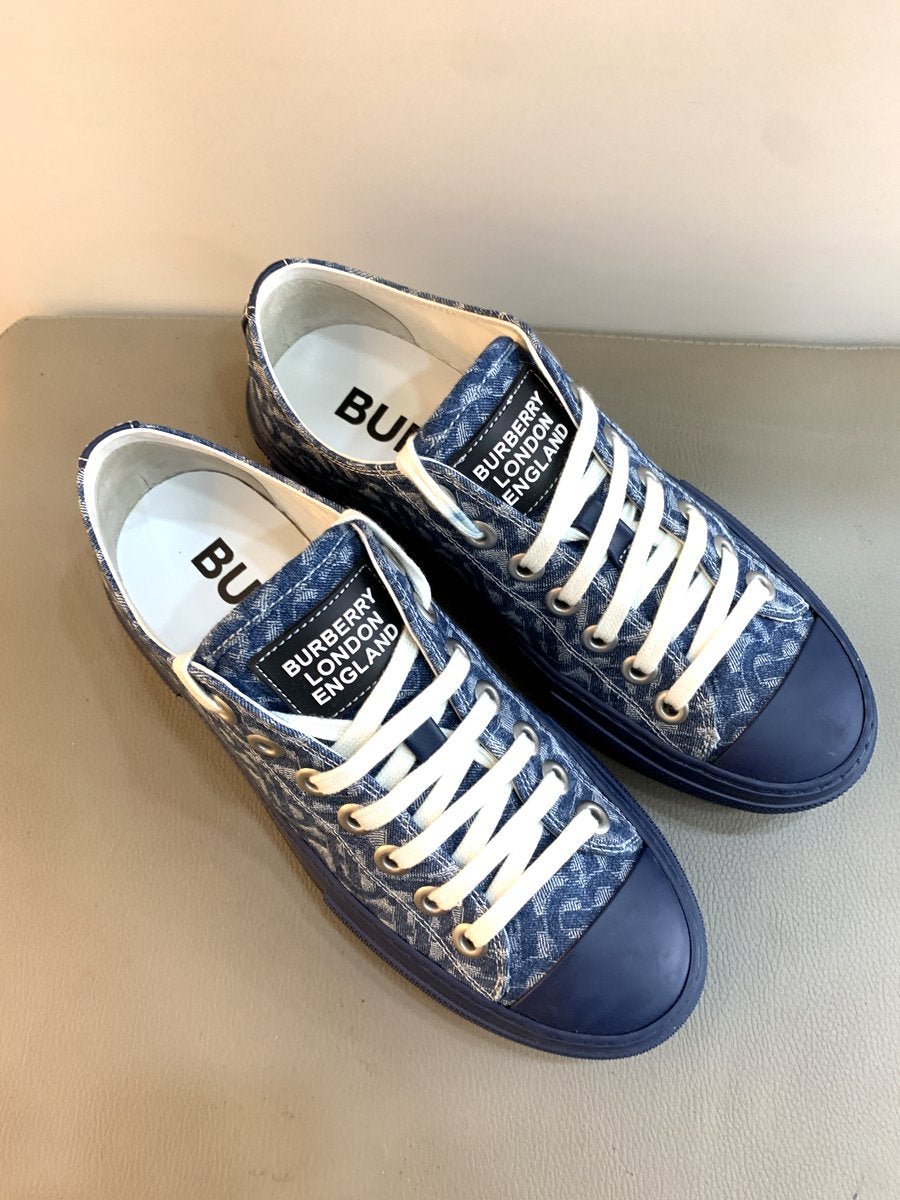 Burberry sneakers in tela misura 38 - AgeVintage