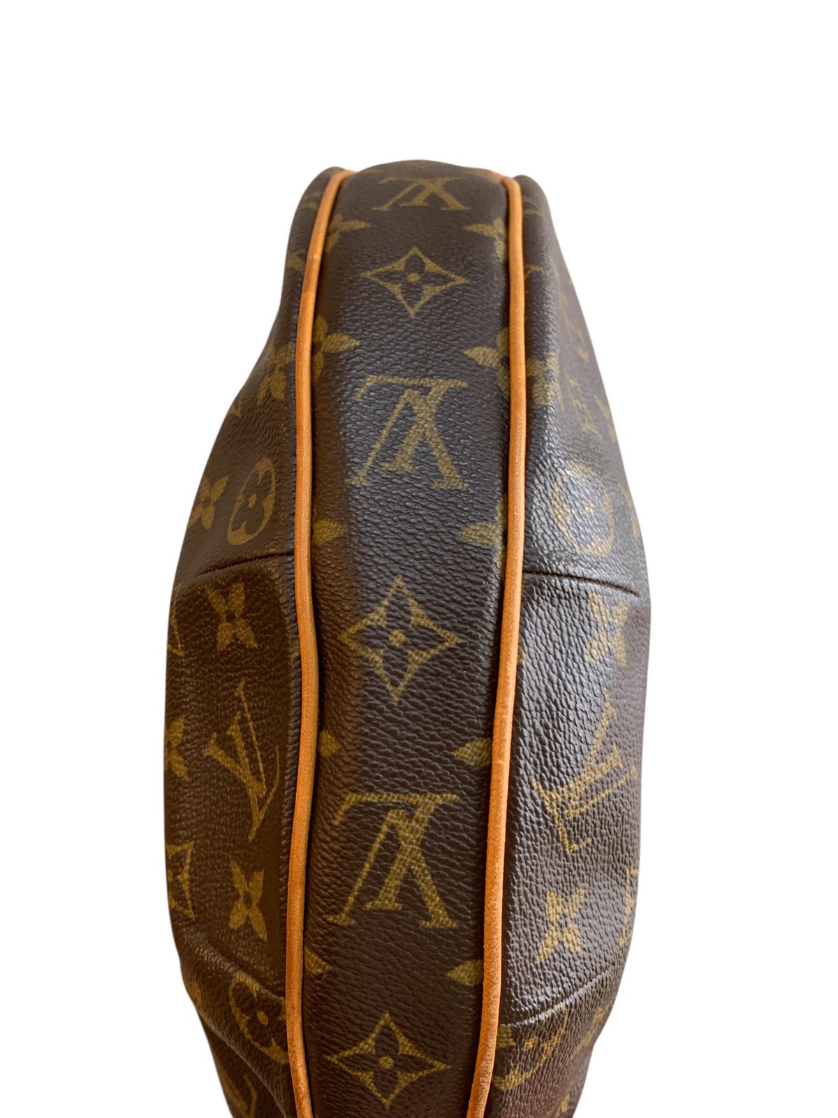 Louis Vuitton Croissant GM monogram CA0043