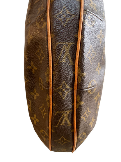Louis Vuitton Croissant GM monogram CA0043
