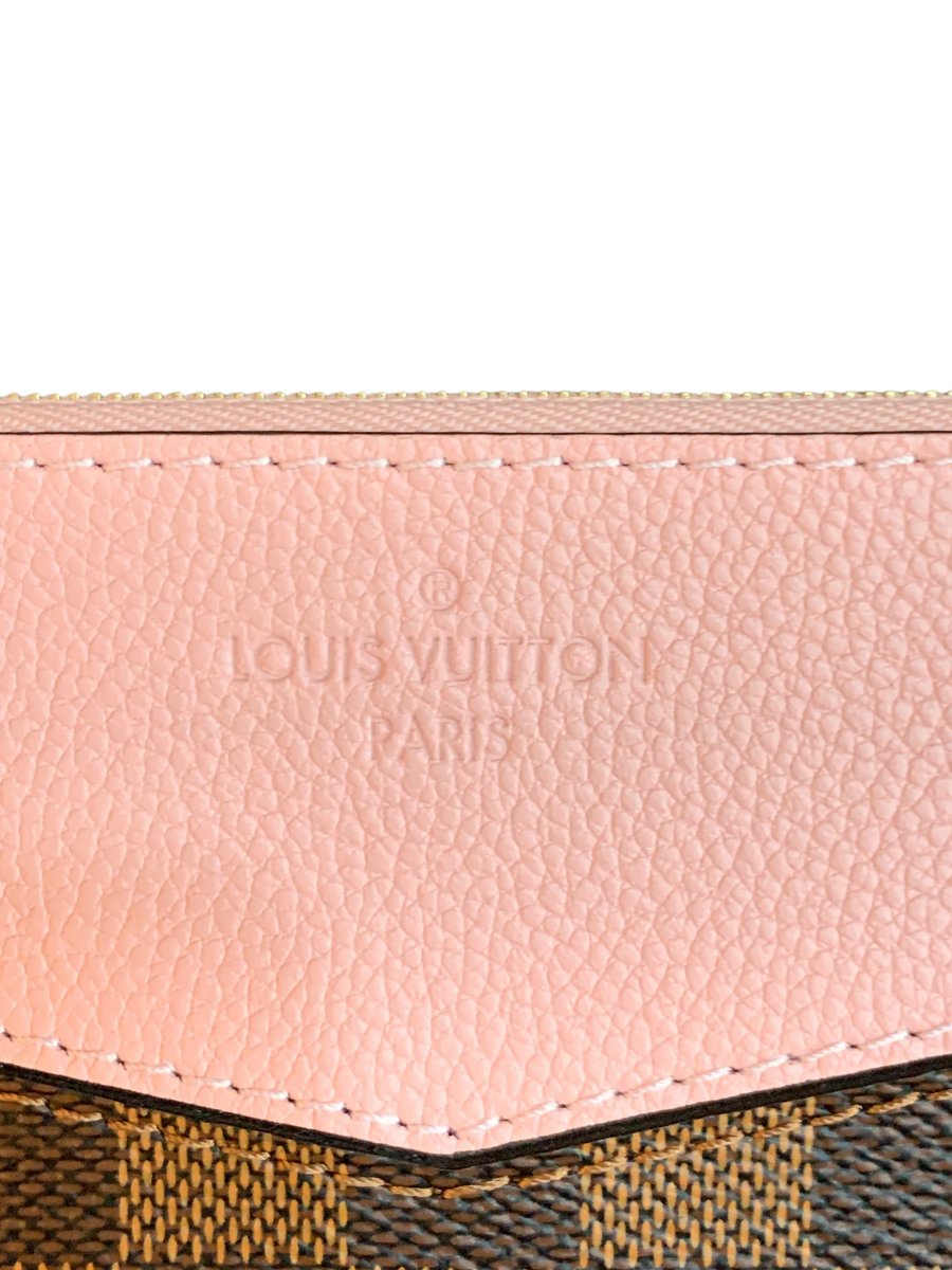Louis Vuitton Pochette Daily – Damier Ebene / Rosa Ballerina