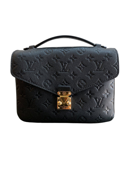 Louis Vuitton pochette Metis in pelle colore nera