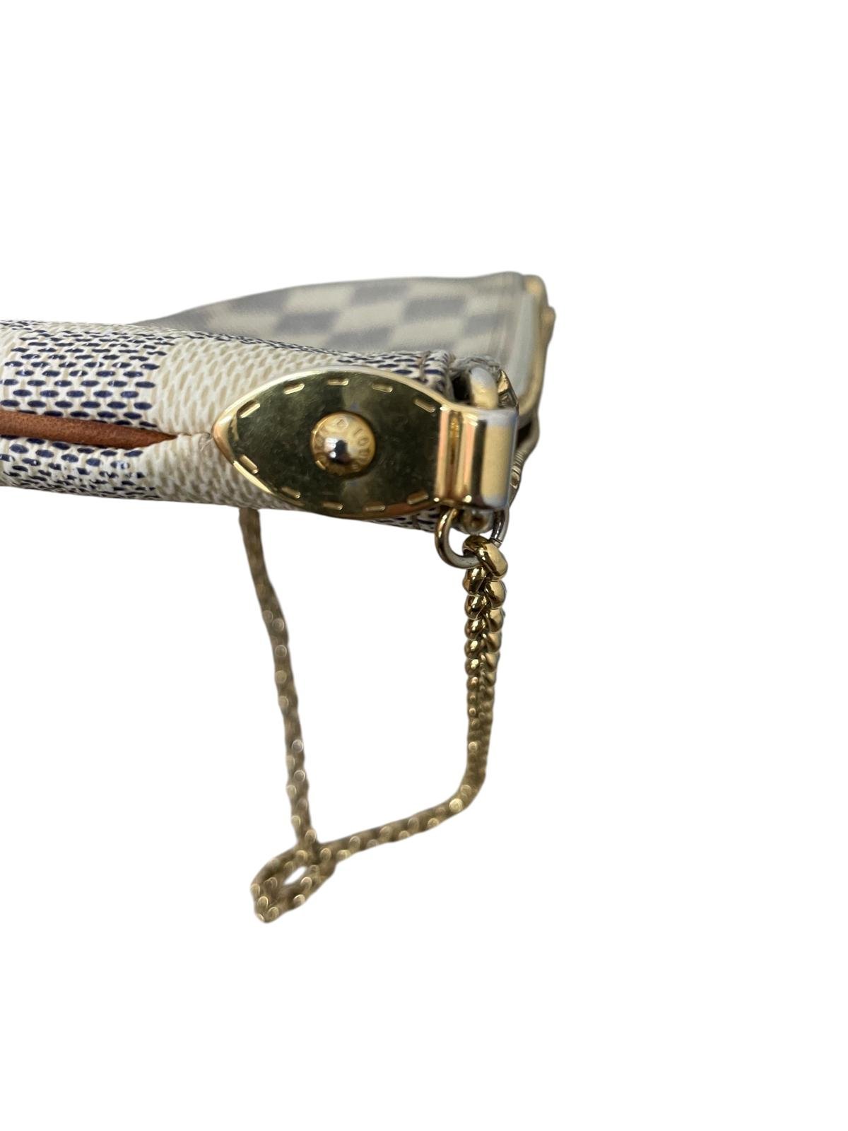 Louis Vuitton Milla MM Damier Azur AA0160