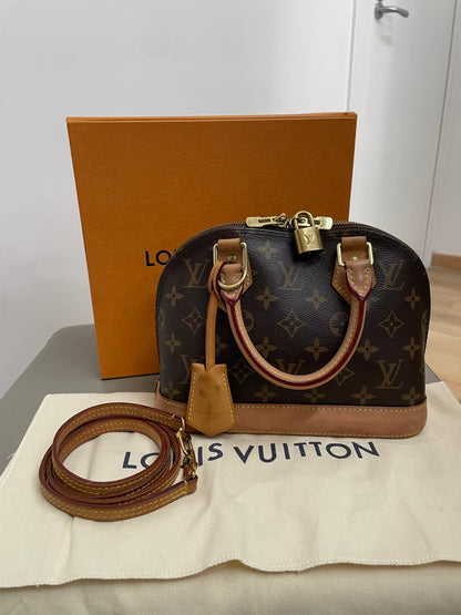 Louis Vuitton Alma BB Monogram