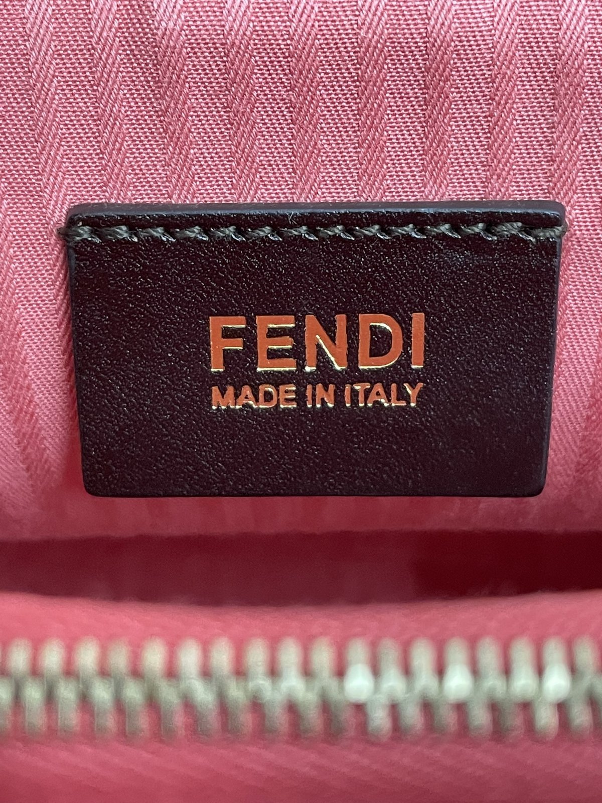 Fendi 2Jours borsa in pelle color rosa acceso - AgeVintage