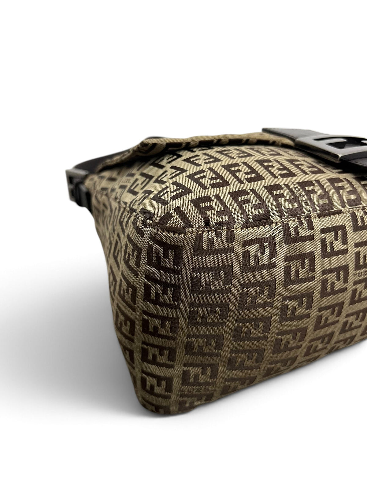 Fendi Baguette Zucchino vintage angolo inferiore canvas FF