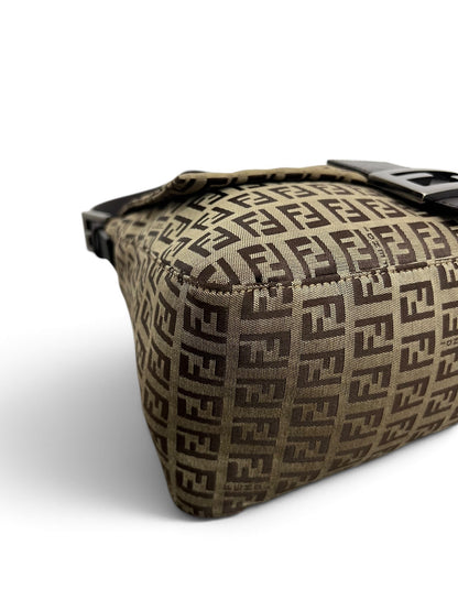 Fendi Baguette Zucchino vintage angolo inferiore canvas FF