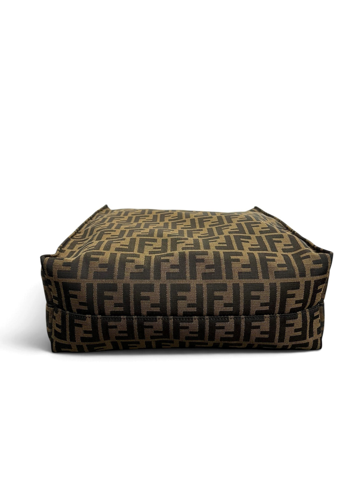 Fendi tote FF Zucca dettaglio fondo borsa