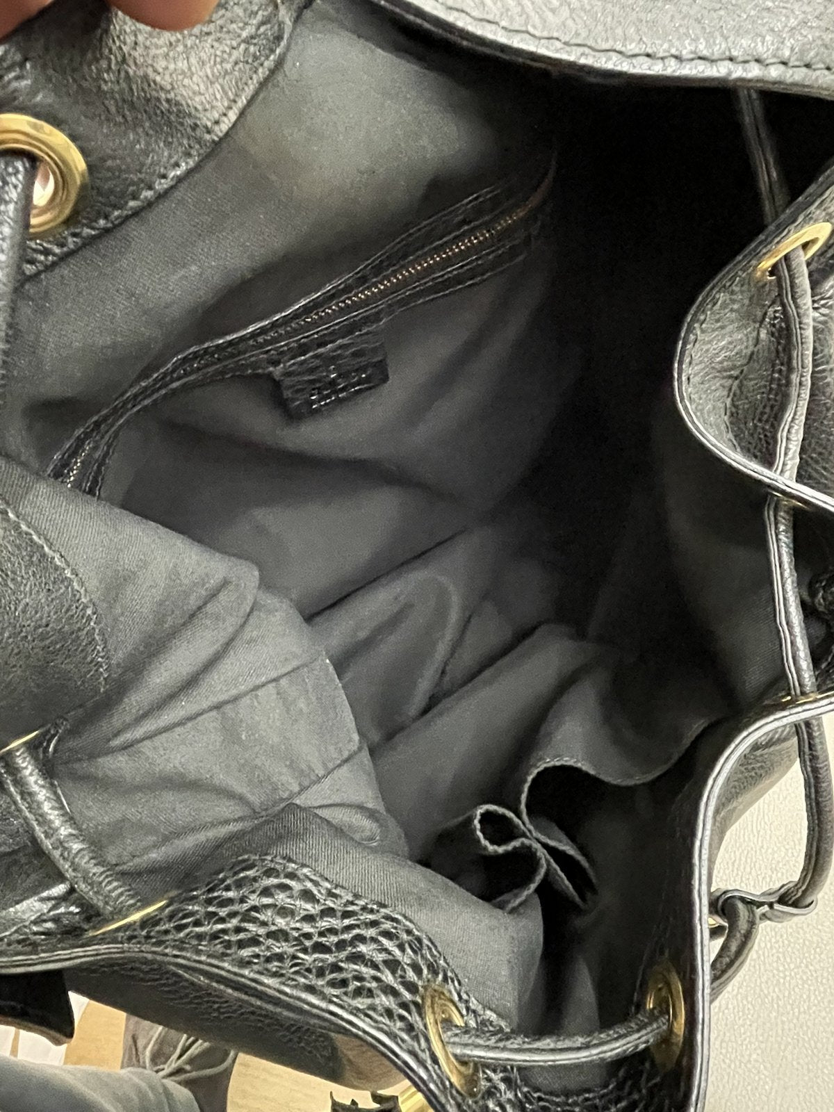 Gucci borsa Interlocking Icon Hobo in Pelle Nera - AgeVintage