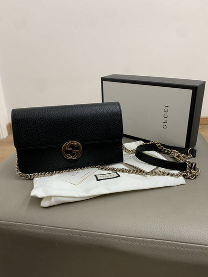 Gucci Interlocking Borsa wallet chain in pelle nera - AgeVintage
