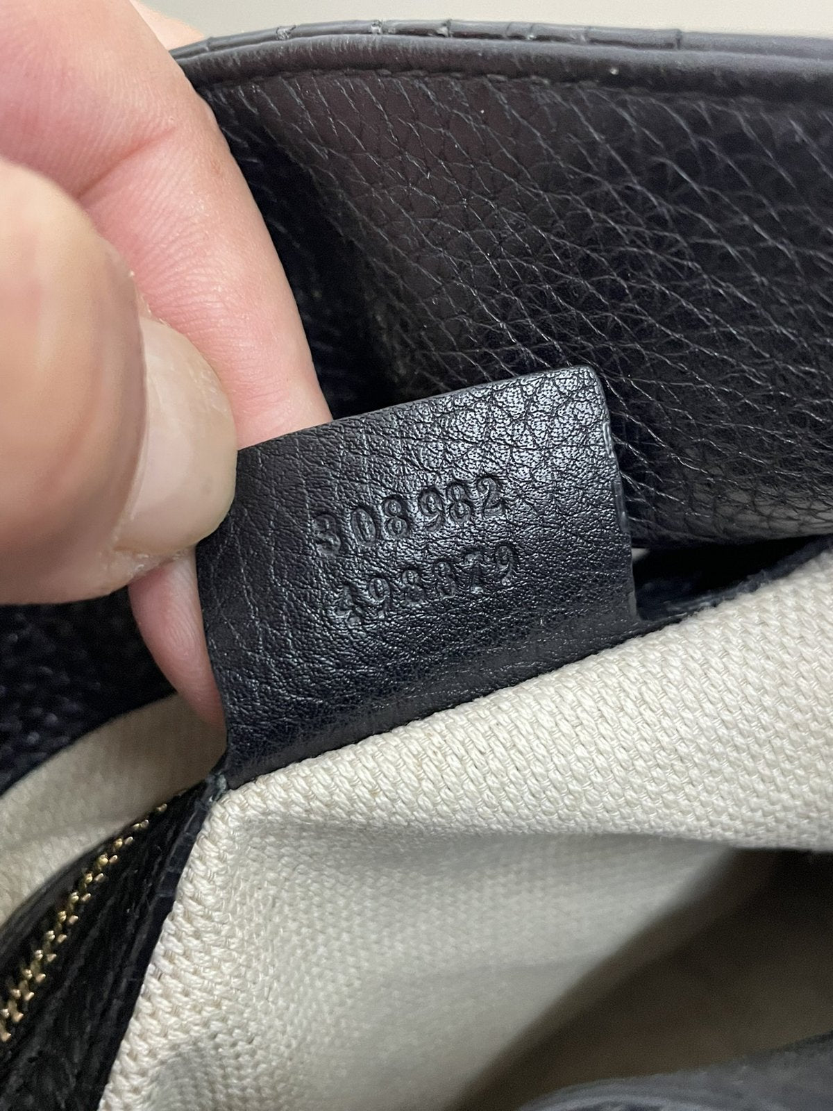Numero di serie e codice di autenticità 308982 borsa Gucci Soho