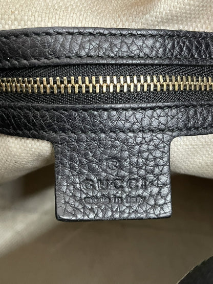 Etichetta interna in pelle con marchio Gucci Made in Italy
