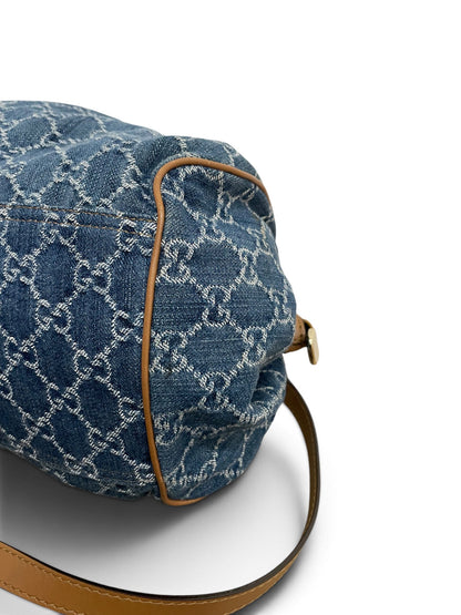 Angolo basso borsa Gucci Sukey denim con bordo pelle cuoio