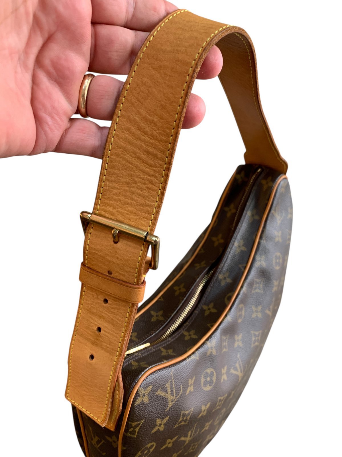 Louis Vuitton Croissant GM monogram CA0043 - AgeVintage