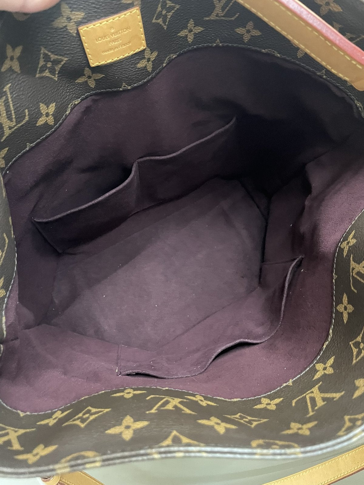 Louis Vuitton Melié Hobo in Tela Monogram - AgeVintage