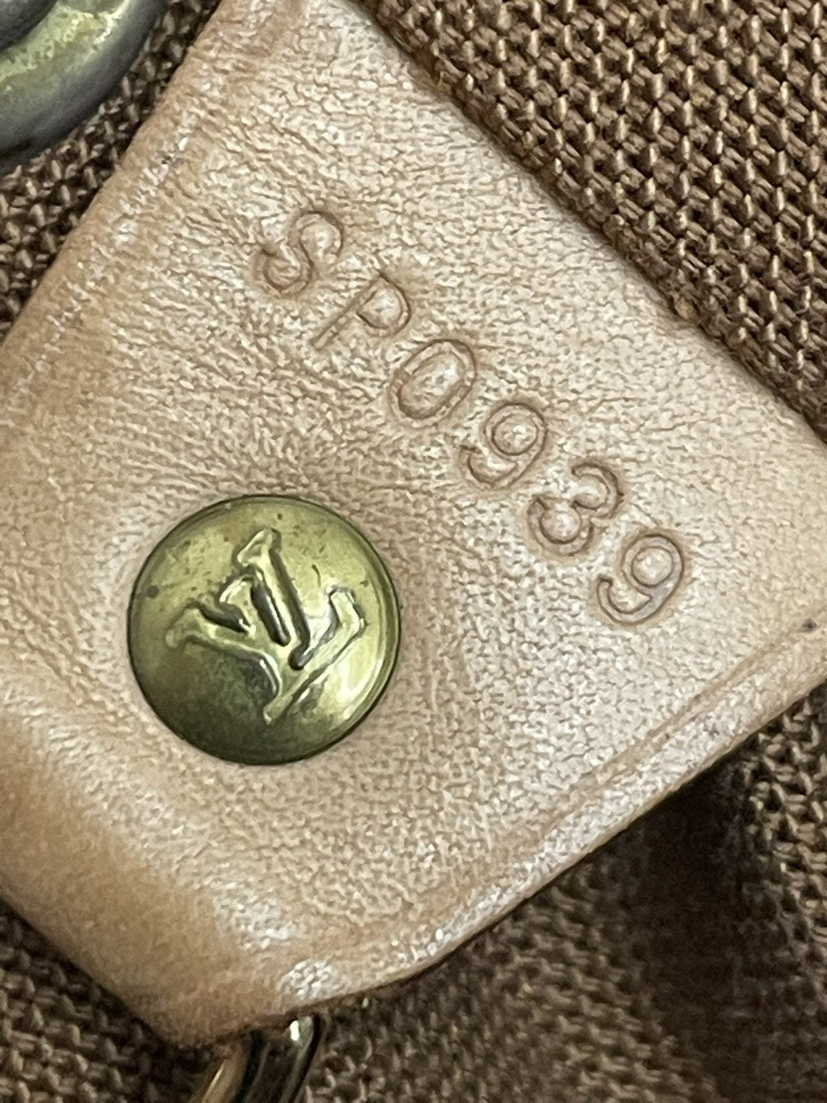 Codice di autenticità seriale Data Code SP0939 impresso all'interno dello zaino - agevintage