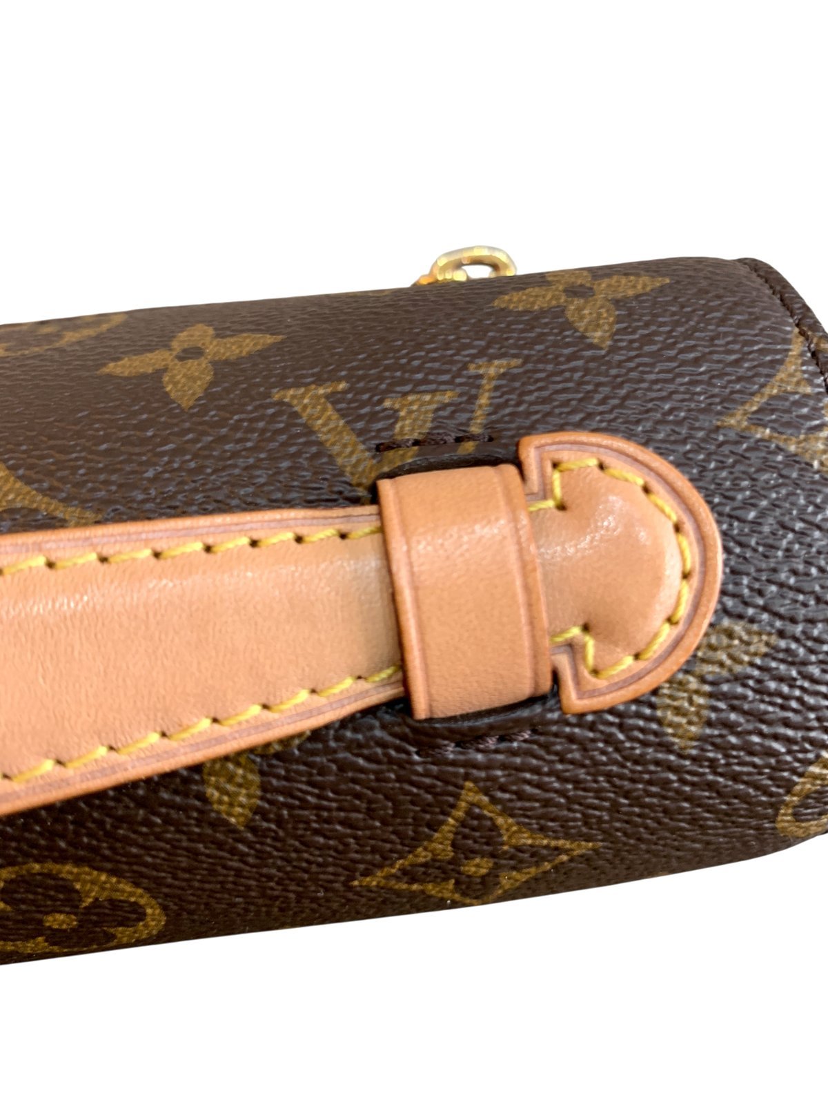 Louis Vuitton Pochette Métis Monogram M44875 Datacode DR5109 - AgeVintage