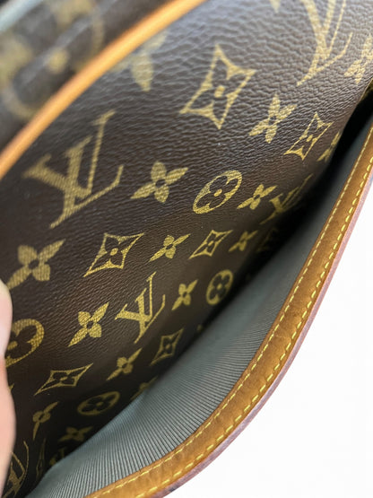 Dettaglio ravvicinato canvas monogram Louis Vuitton Reporter