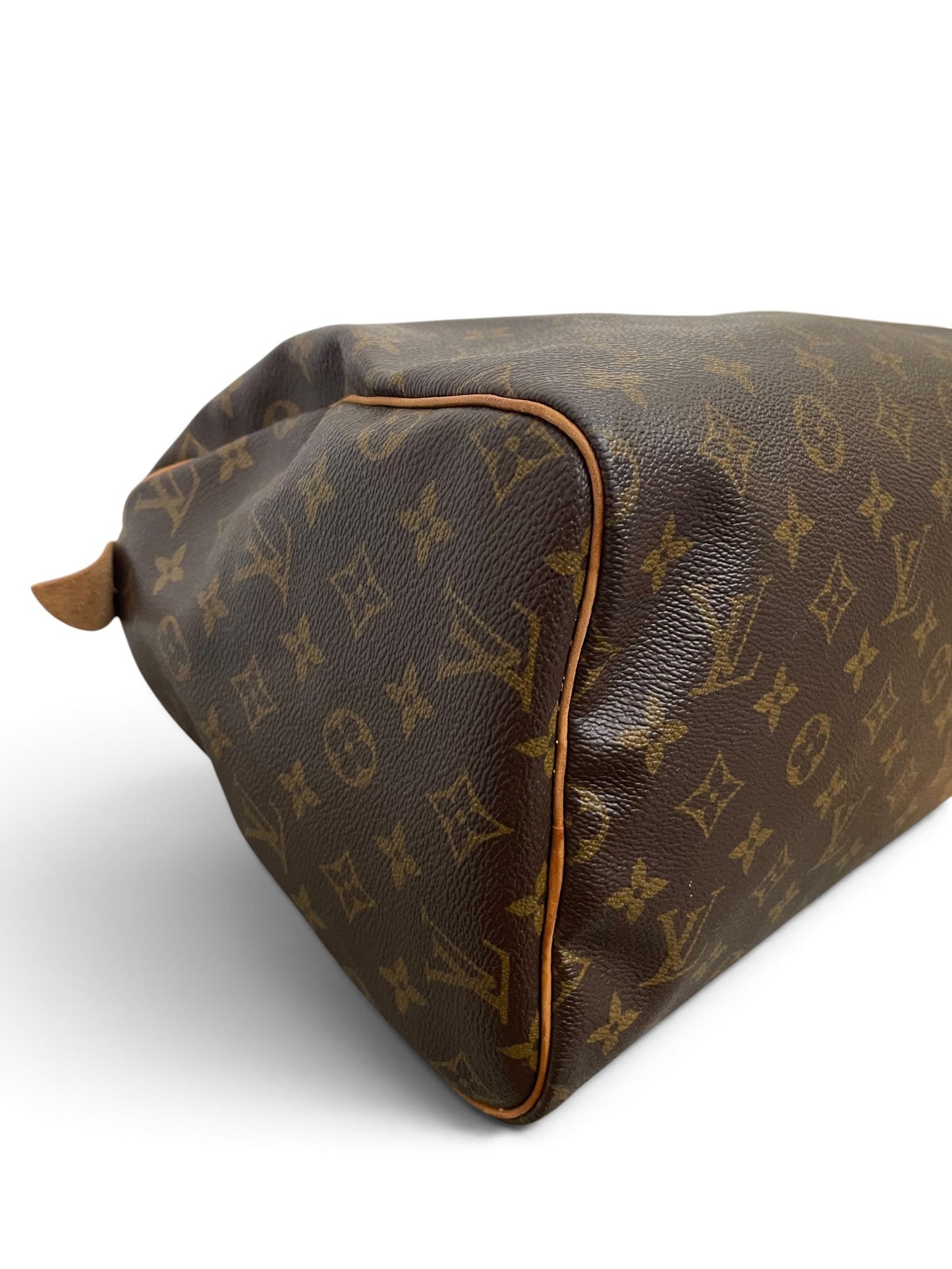 Angolo fondo sinistro Speedy 30 LV Monogram dettaglio