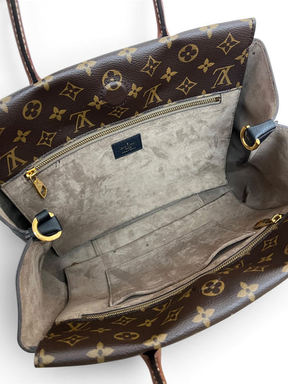 Interno in suede grigio con tasche Louis Vuitton W Tote MM