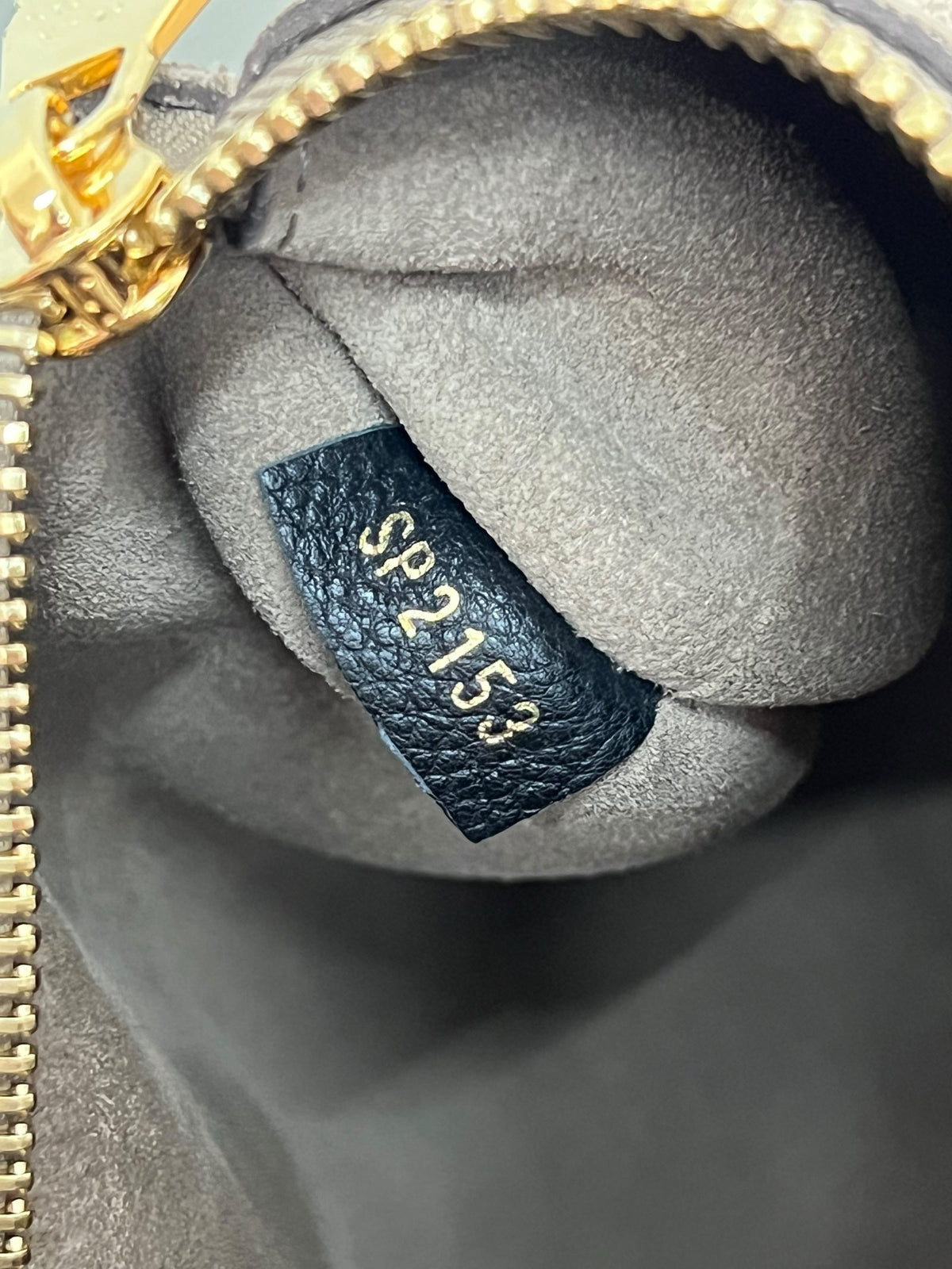 Numero seriale SP2153 Louis Vuitton W Tote MM