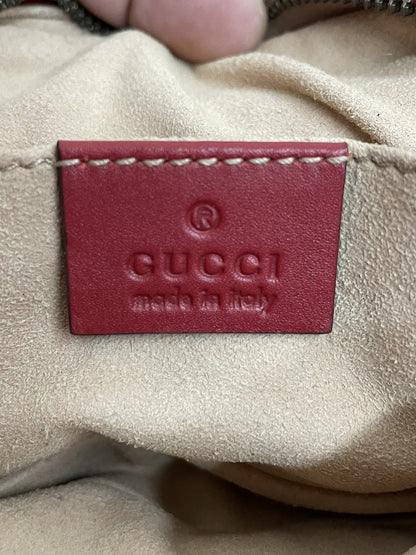 Marsupio Gucci GG Marmont in Pelle Matelassé Rosso - AgeVintage