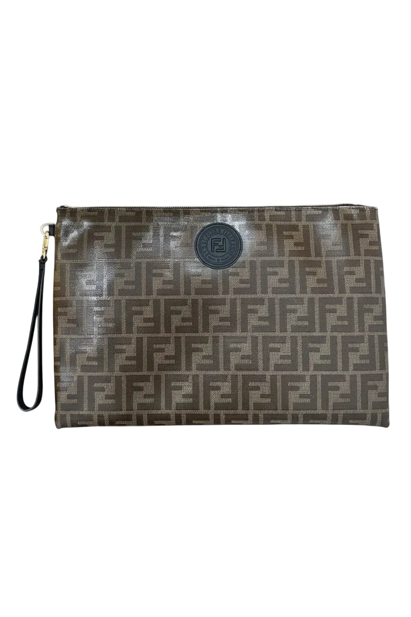 Pochette piatta da uomo Fendi 8N0178 in tela monogram FF marrone con patch logo centrale e cinturino nero