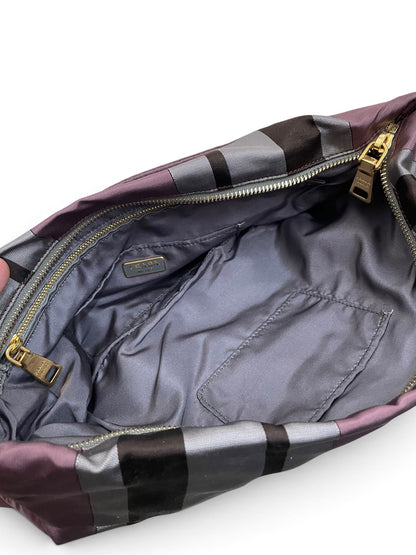 Interno pochette Prada righe satin con zip dorata