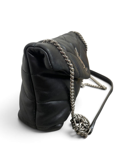 Profilo laterale Saint Laurent Loulou Puffer Mini nera