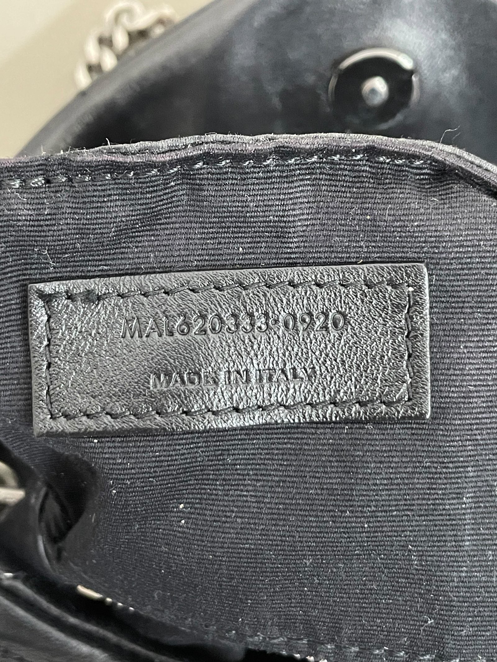 Numero seriale MAL620333 Made in Italy Saint Laurent