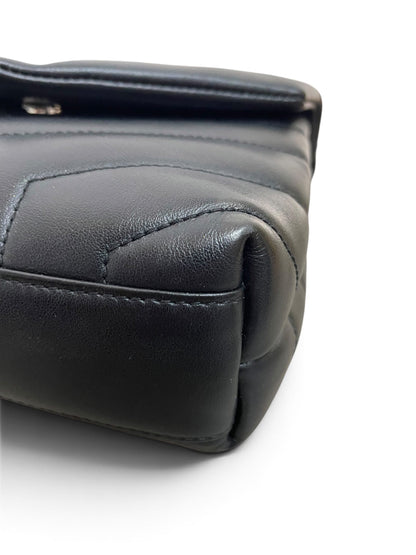 Angolo inferiore Saint Laurent Loulou Toy leggera usura