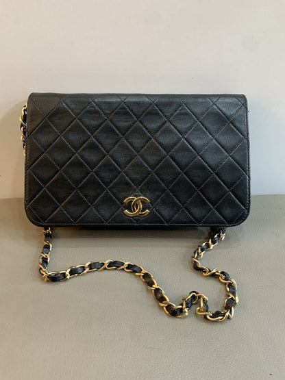 Chanel borsa vintage in pelle matelassè colore nera - AgeVintage