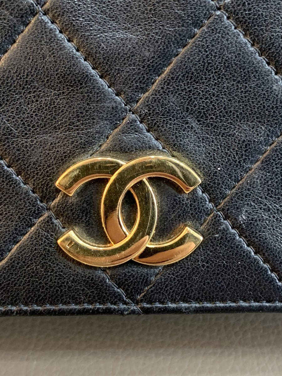 Chanel borsa vintage in pelle matelassè colore nera - AgeVintage