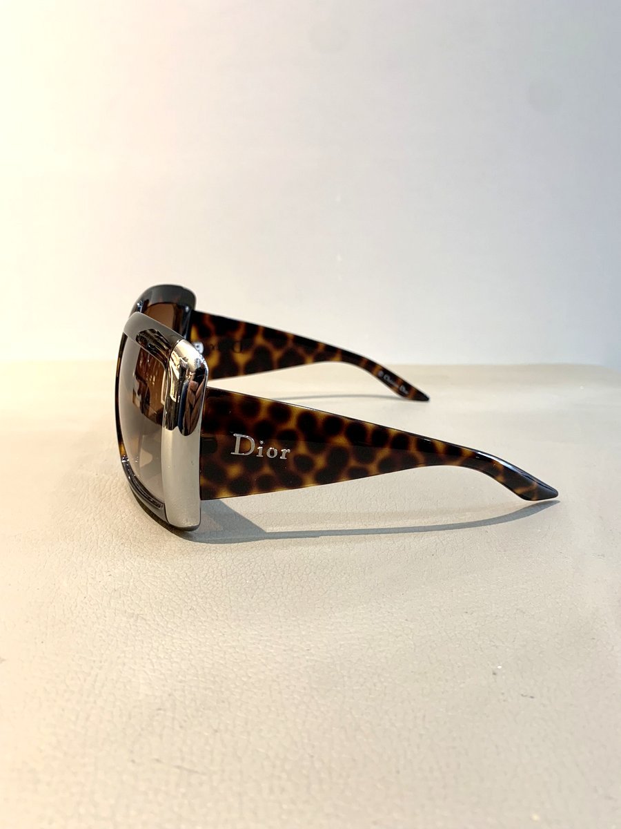 Dior Occhiali da sole Diorissima 1 V08SH colore marrone - AgeVintage