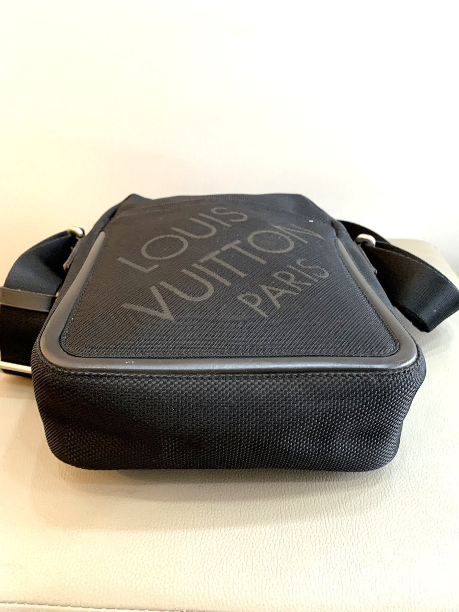 Louis Vuitton Citadin Messenger colore nero - AgeVintage