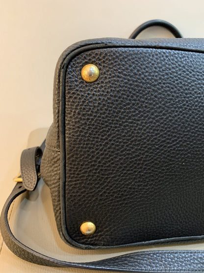 Prada Borsa a mano con tracolla in pelle colore nera - AgeVintage