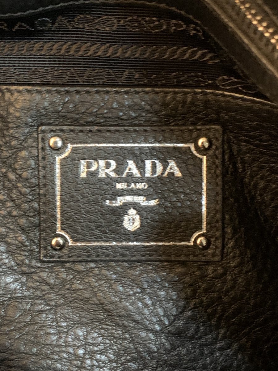 Prada borsa shopping BN2419 in pelle colore nera - AgeVintage