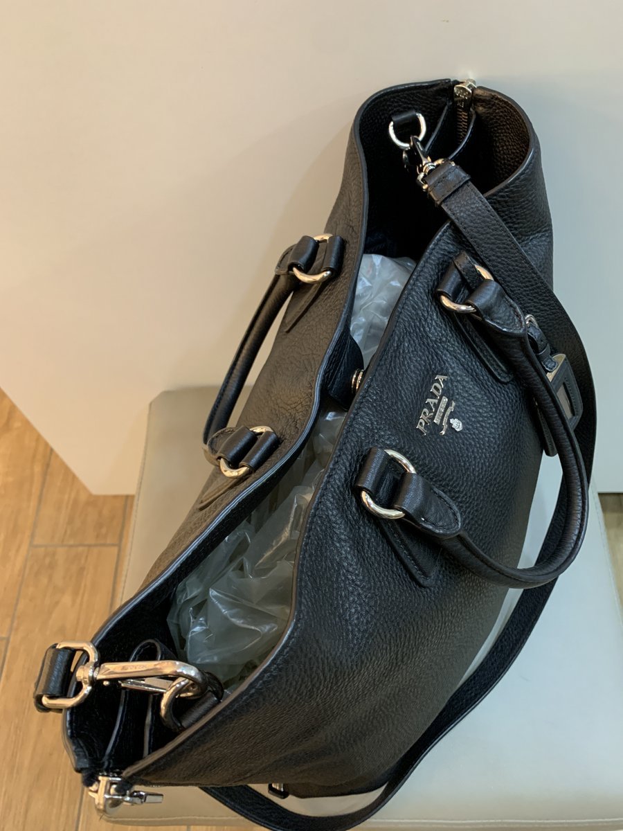 Prada borsa shopping BN2419 in pelle colore nera - AgeVintage