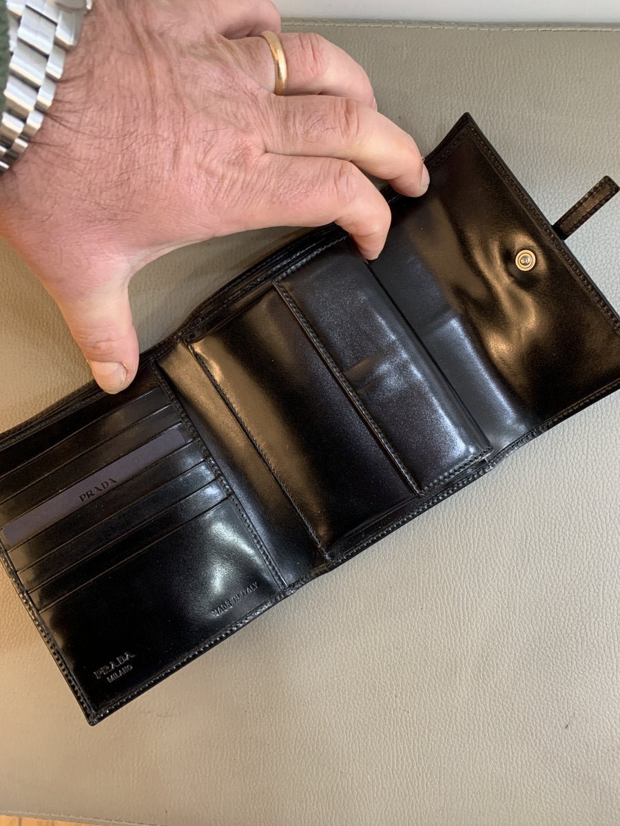 Prada portafoglio in pelle colore nero - AgeVintage