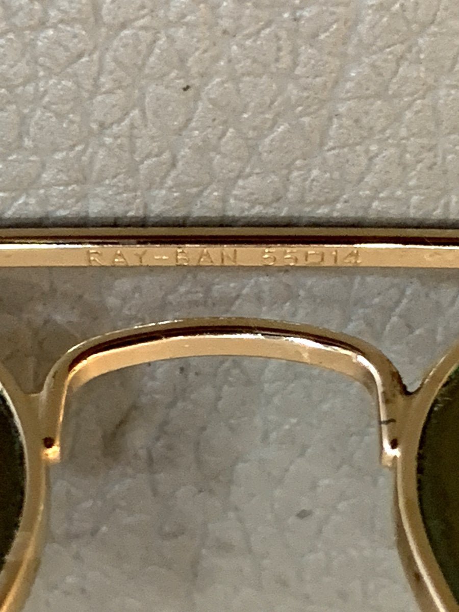 Ray-Ban RB 3025 Aviator color oro - AgeVintage