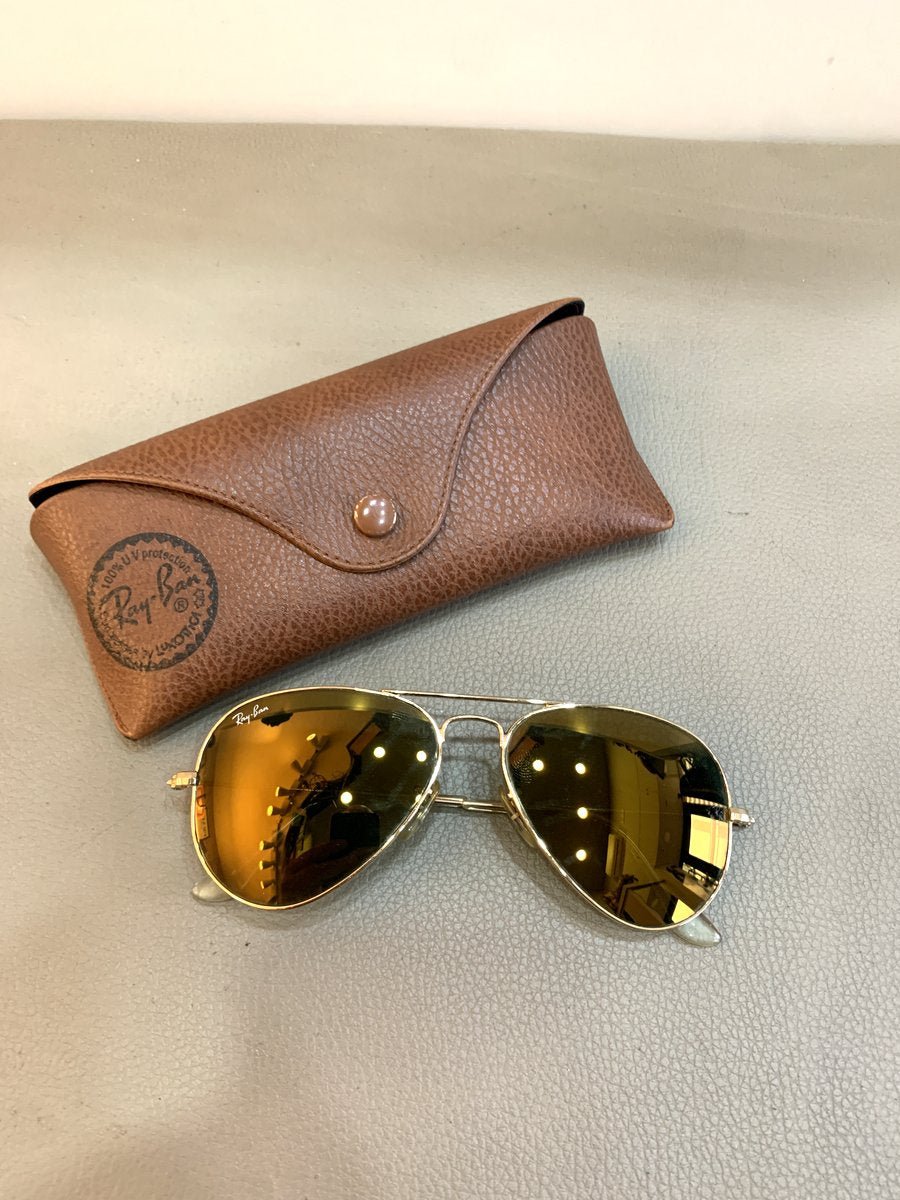Ray-Ban RB 3025 Aviator color oro - AgeVintage