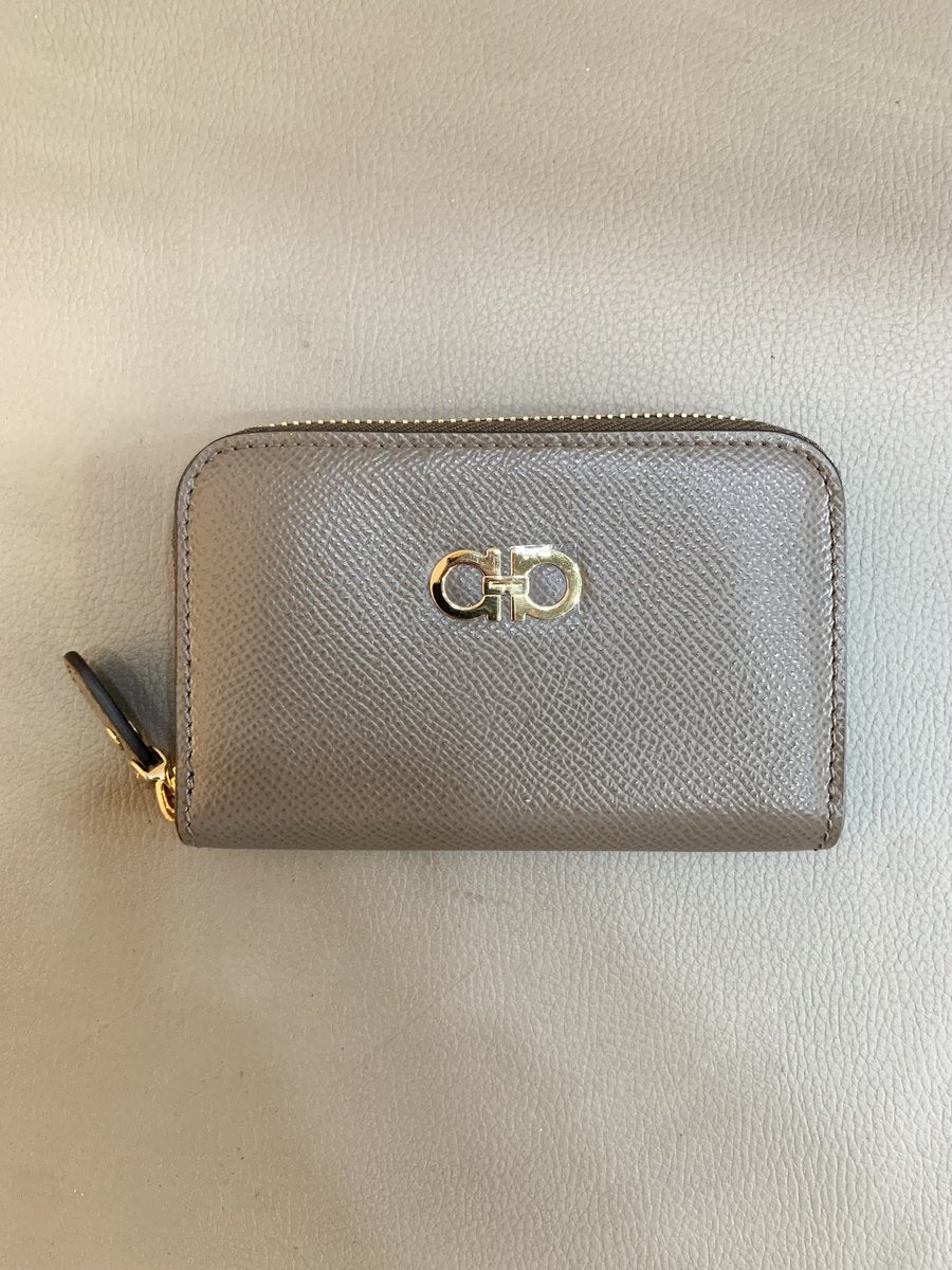 Salvatore Ferragamo portafoglio compatto - AgeVintage