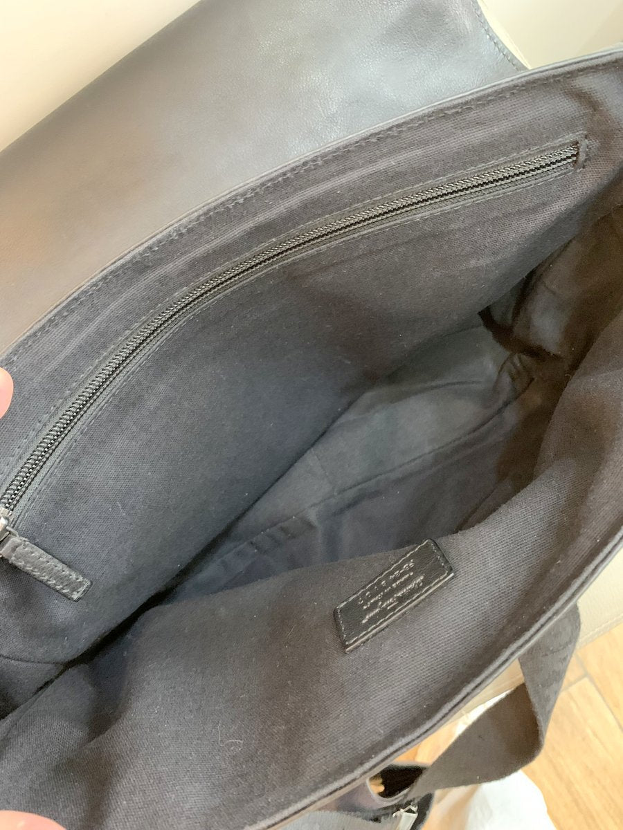 Salvatore Ferragamo tracolla unisex in pelle colore nera - AgeVintage