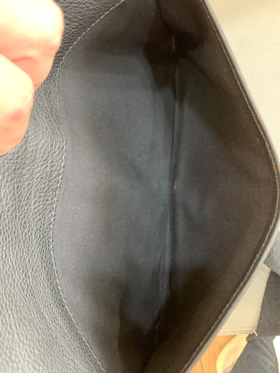 Salvatore Ferragamo tracolla unisex in pelle colore nera - AgeVintage