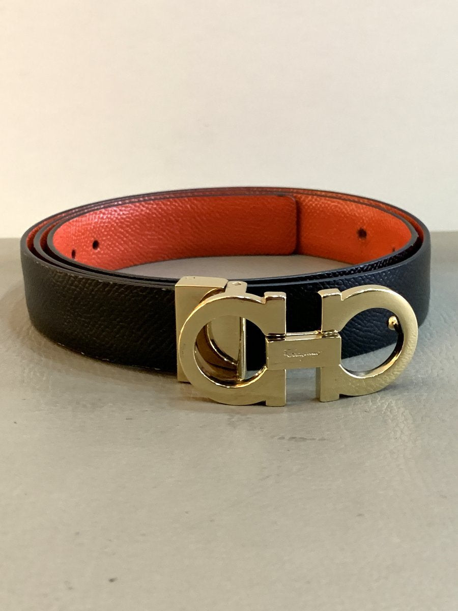 Salvetore Ferragamo Cintura double-face nera e rossa - AgeVintage
